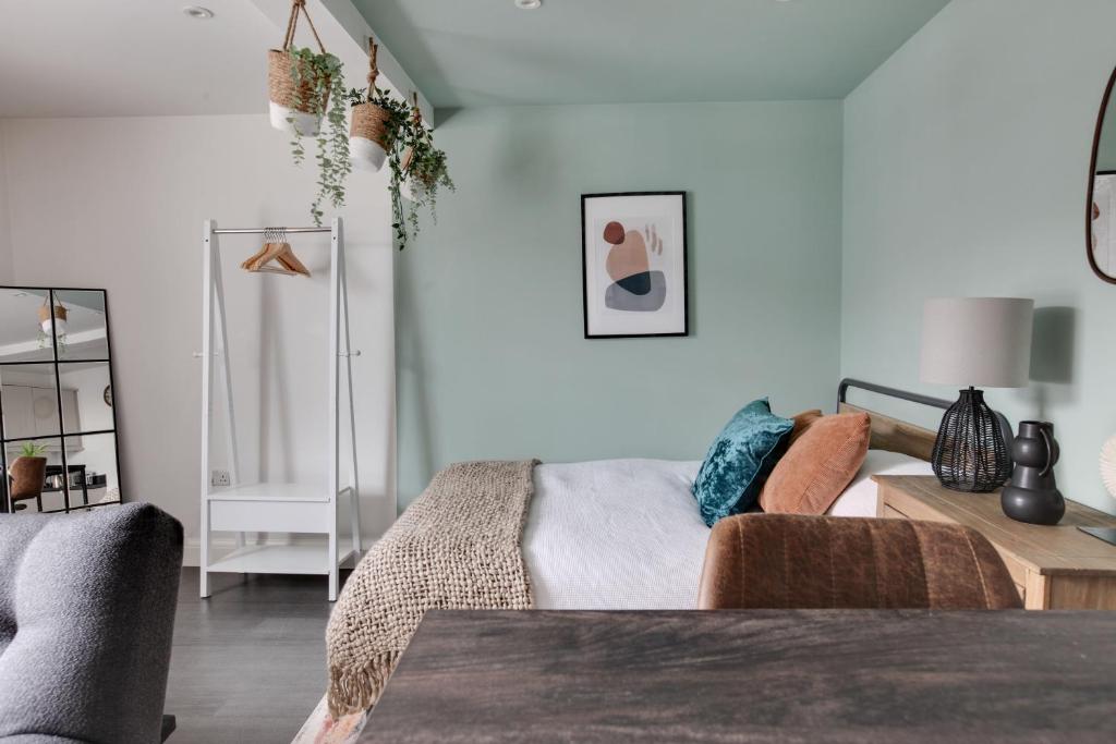 Spacious Chelmsford Suite - Central location