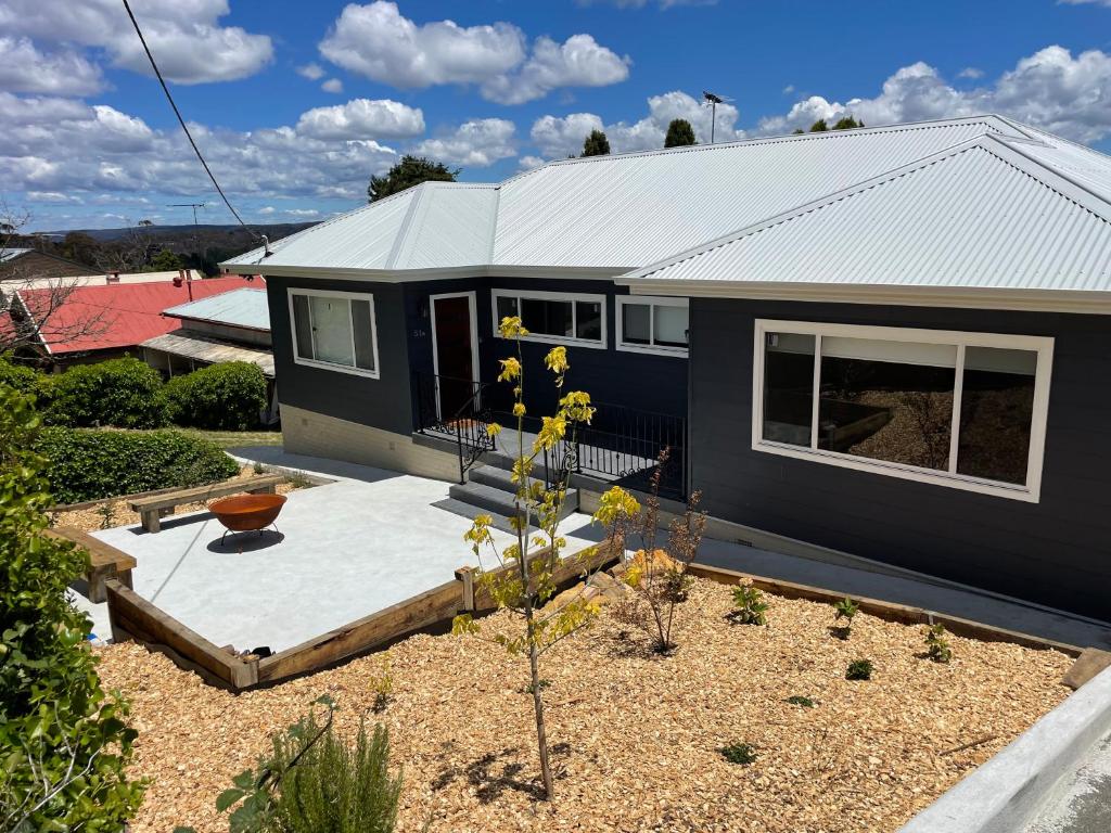 Heart of Katoomba Semi 2 bedroom Home