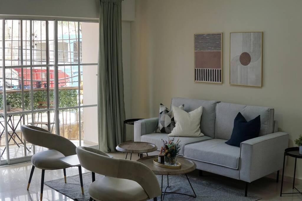 Hermoso Apartamento Cerca de la Embajada Americana