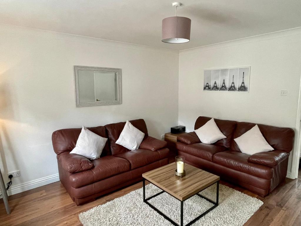 Modern 2 bedroom apartment near Glasgow Airport