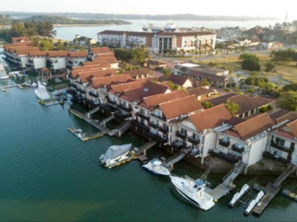 Waterfront Accommodation