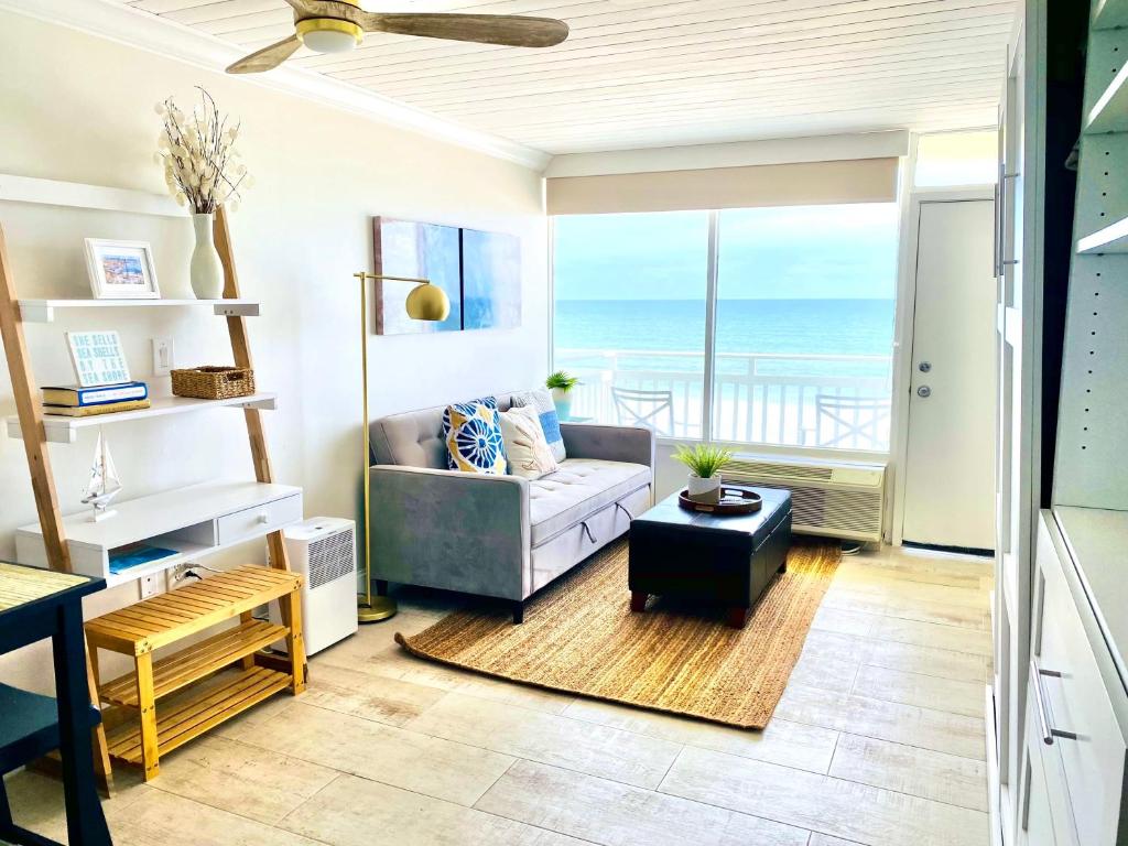Sugar Sands - Ocean front at Symphony Beach Club !