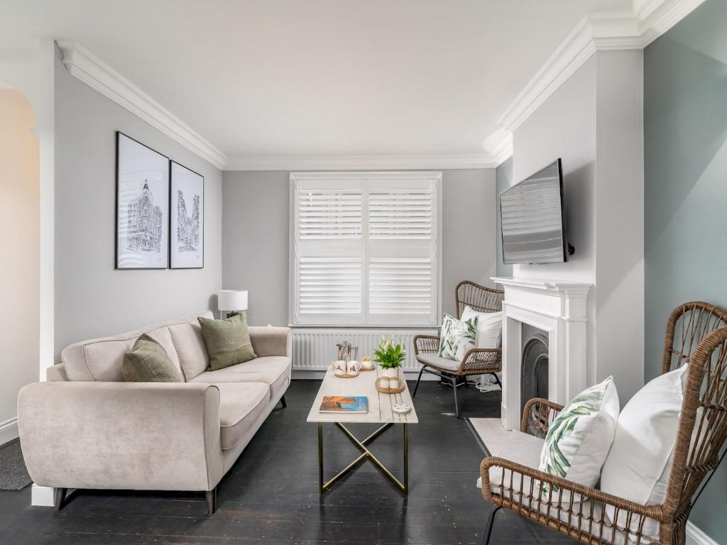 Pass the Keys Luxury 2 Bedroom Townhouse in Central St Albans