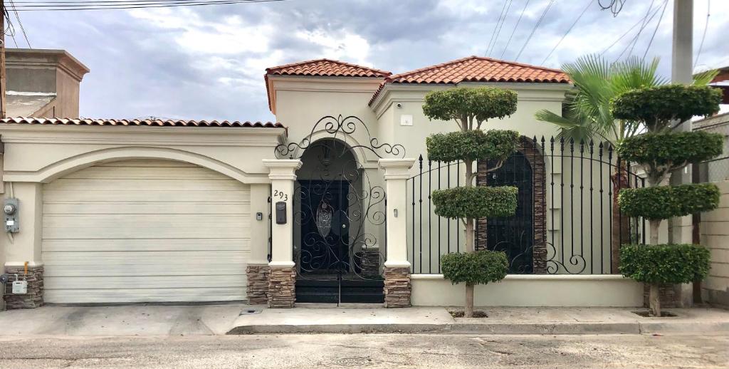 Casa Bonita cerca de Zona Dorada