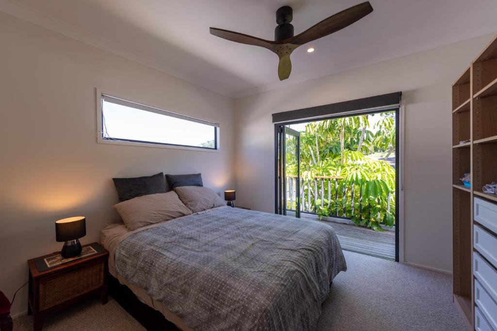Central Coast-Spacious House 5 minutes drive to beach