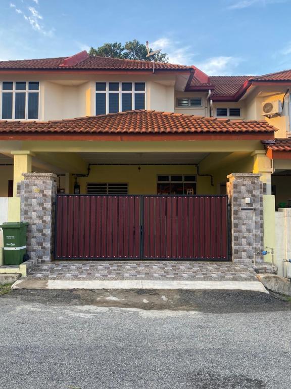 Shaleishah Homestey