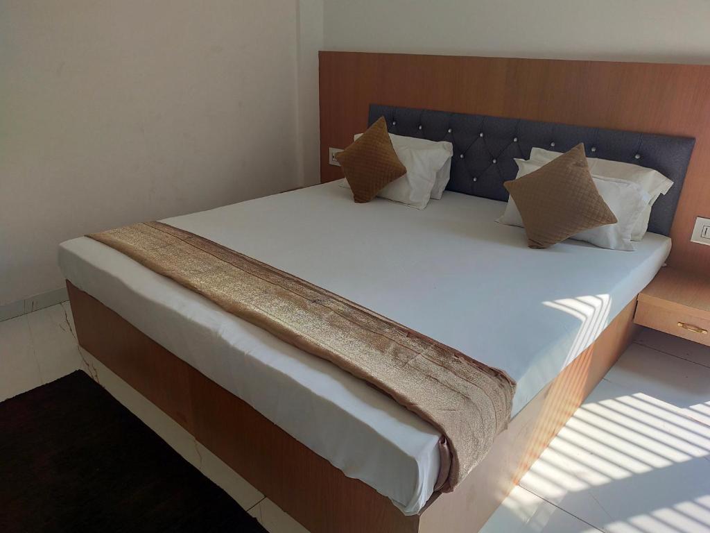 Hotel Mahadev Paradise