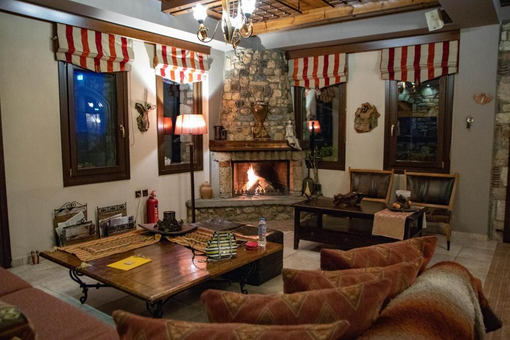 Pandion Luxury Boutique Hotel & Suites with Spa