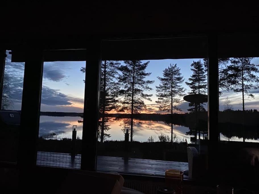 Peaceful holiday apartment with stunning lake view