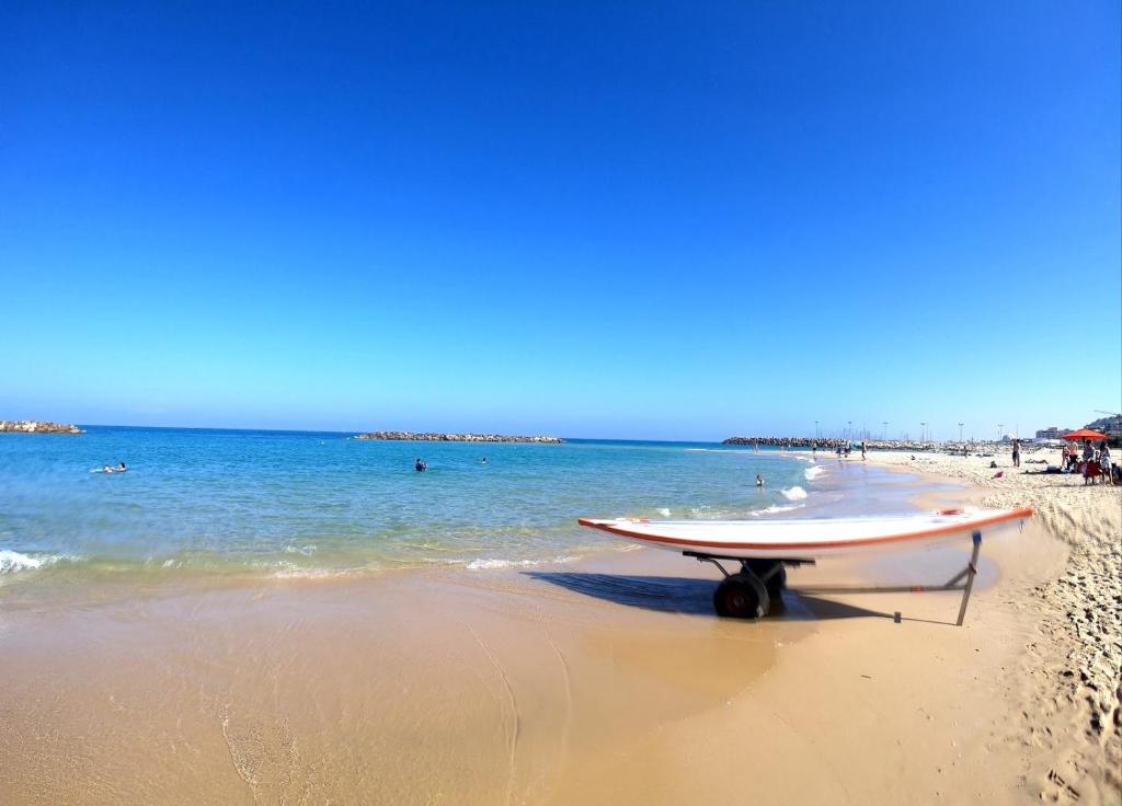 Ashkelon apartment near the beach
