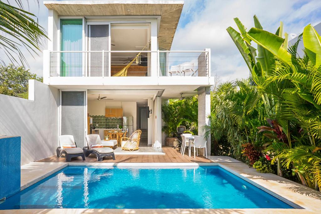 Private Canal Villa 10min to Beach