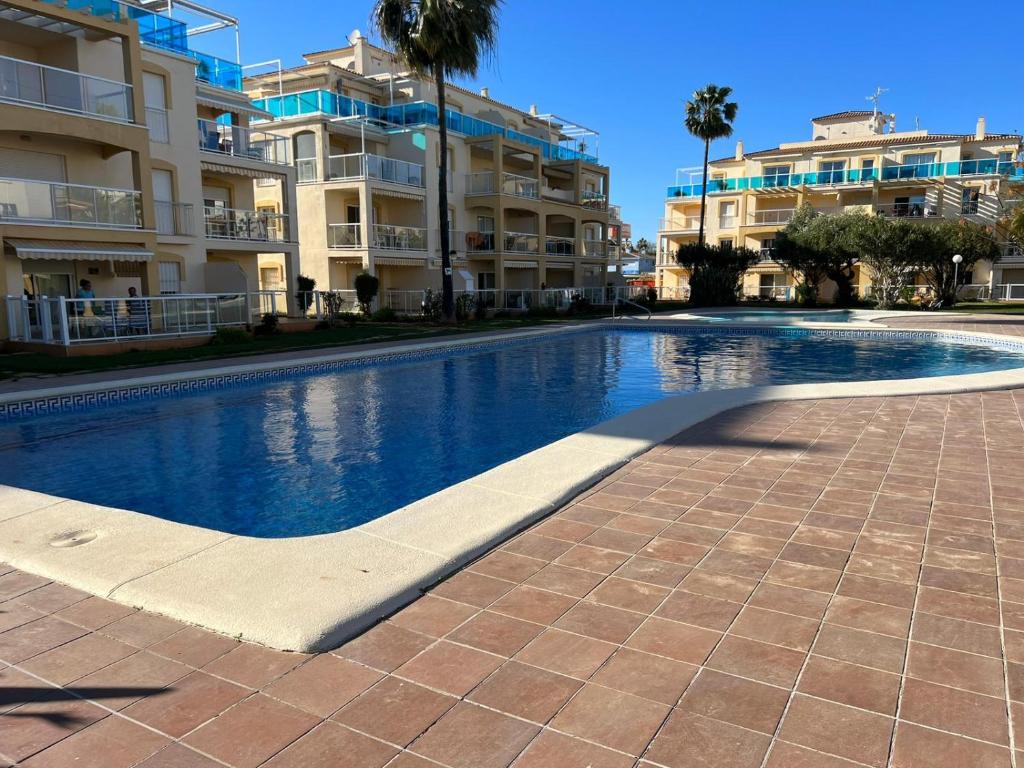 Denia Holiday Service