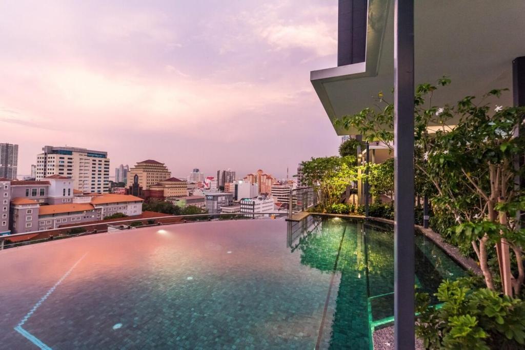 Tropicana 218 Macalister Penang