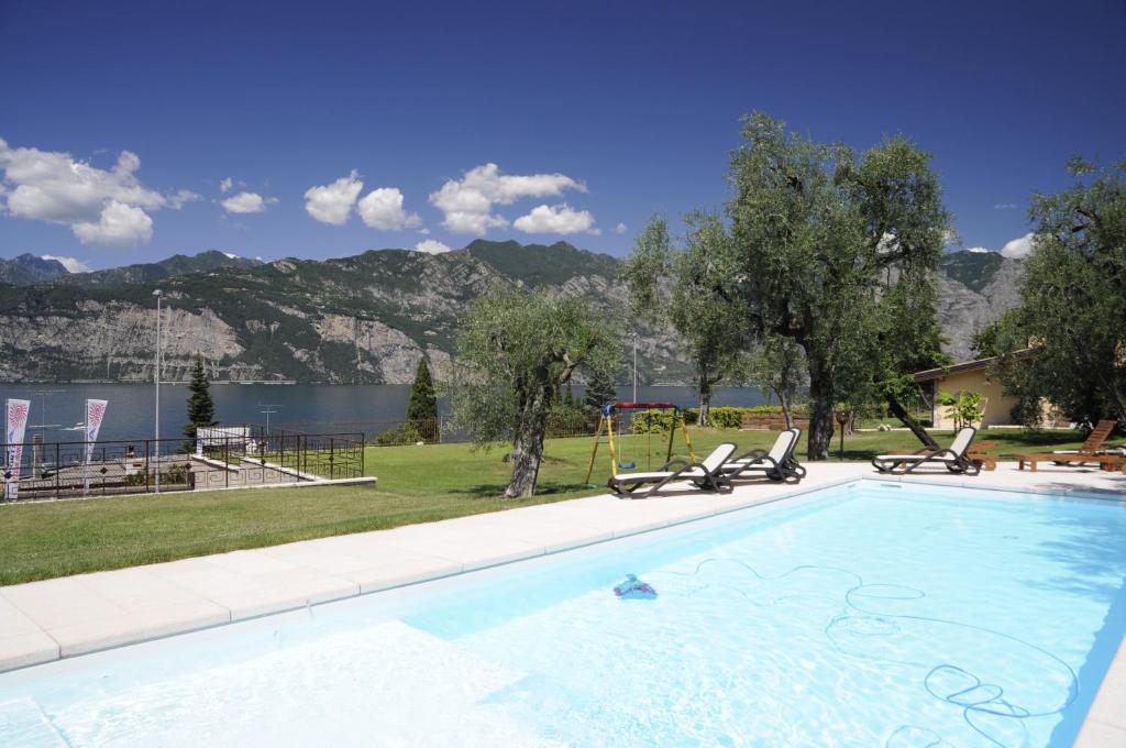 Casa Guarnati Lake View Apartments