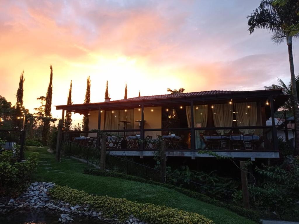 Pousada Casa Cida e Evandro