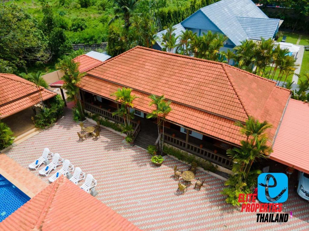 Elite Villa / Resort Kamala - Sleeps up to 25