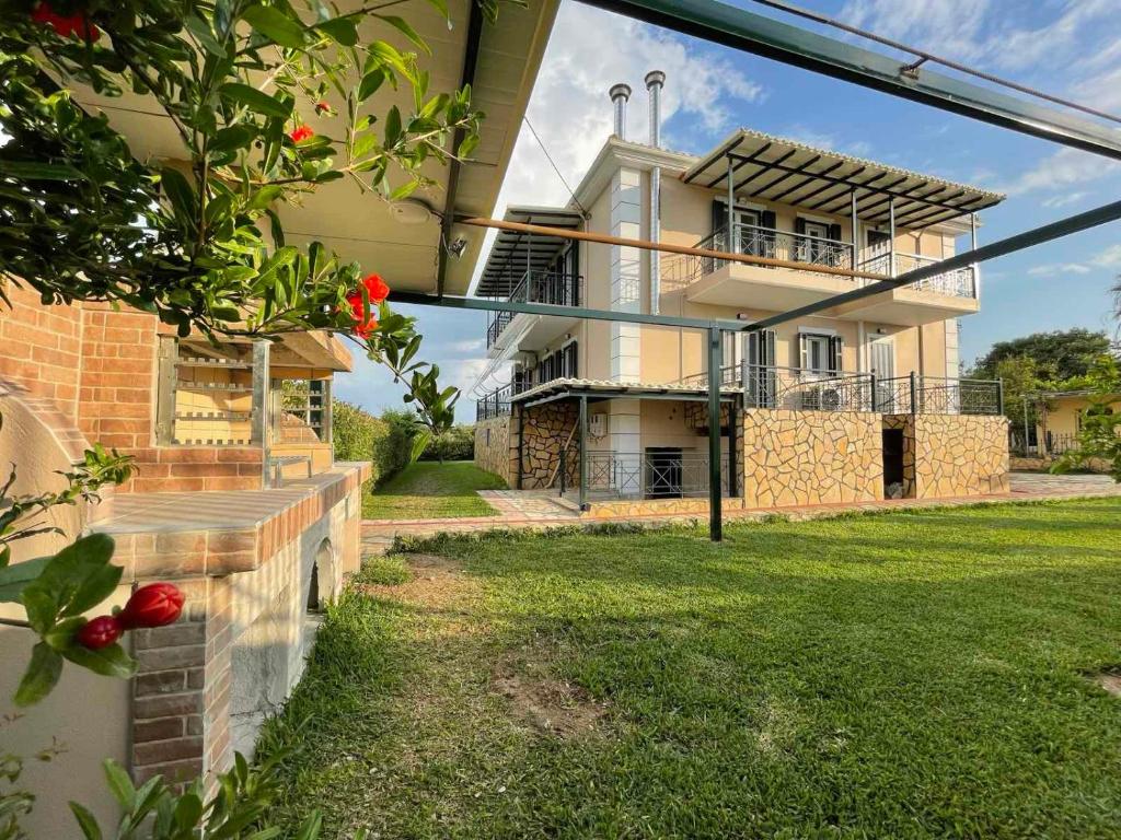 Tasos Cozy House 1