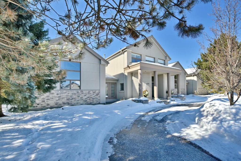 Blue Mountains Adult BnB