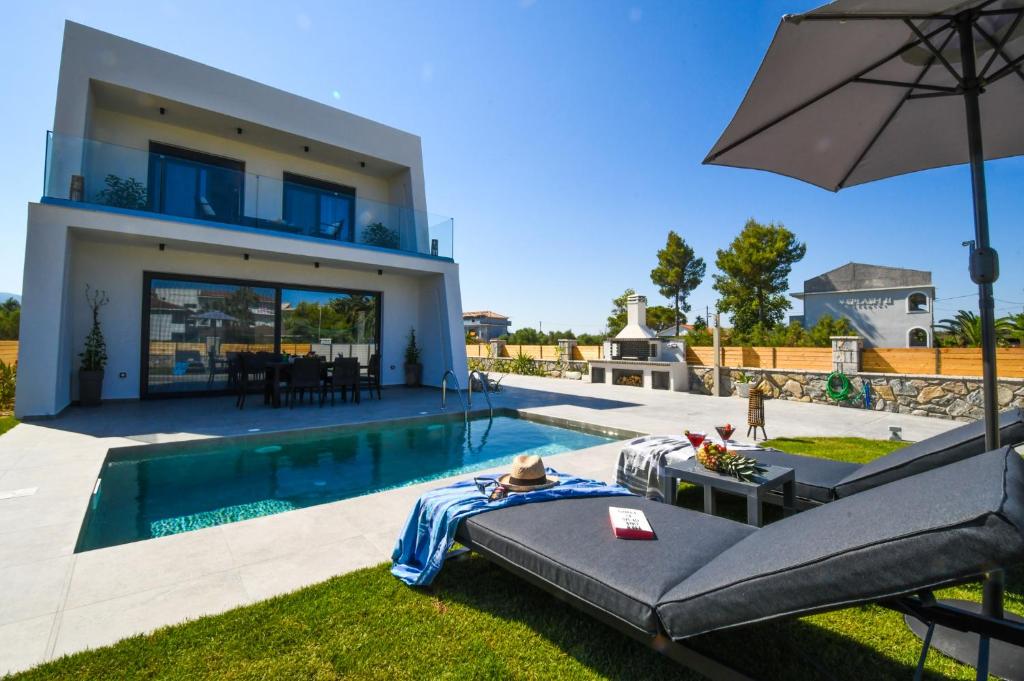 Sun White Villa