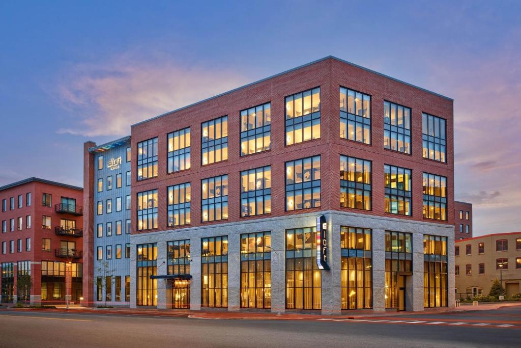 Aloft Portland Downtown Waterfront ME