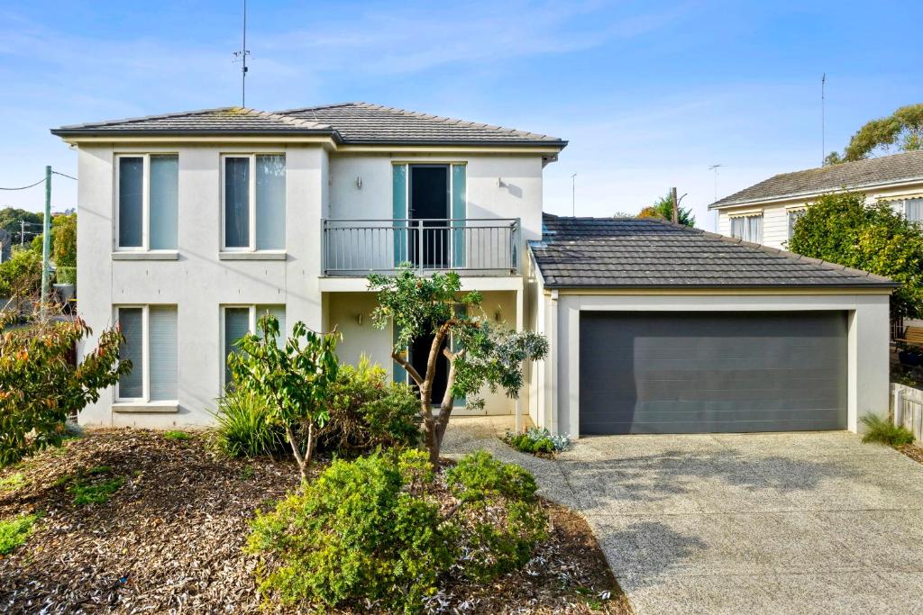 Retreat on Gairloch I Geelong River Hideaway