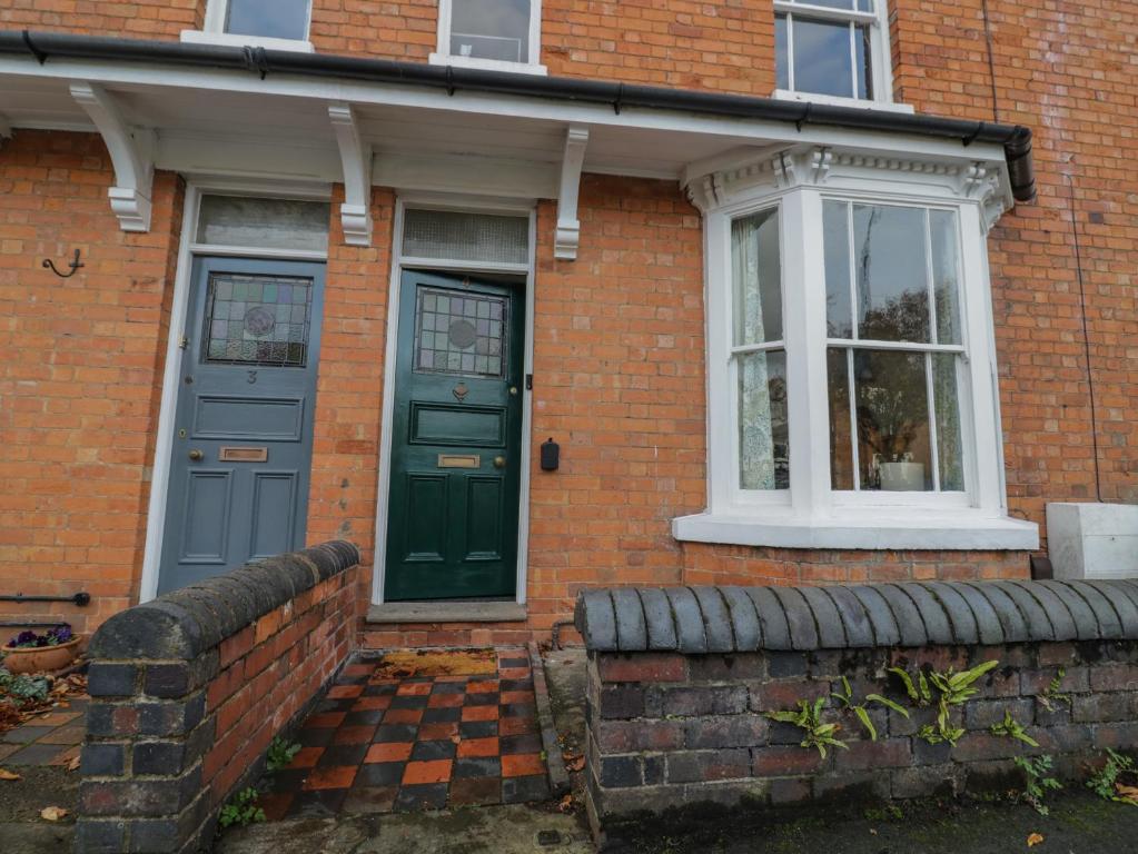 4 Arthur Road