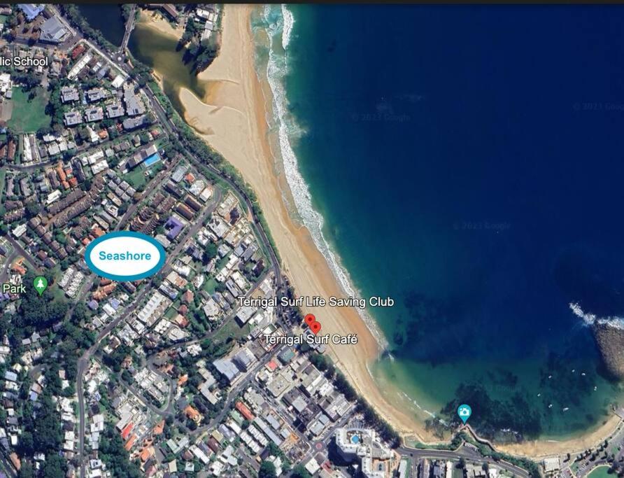Seashore Terrigal: Two Houses, One Property