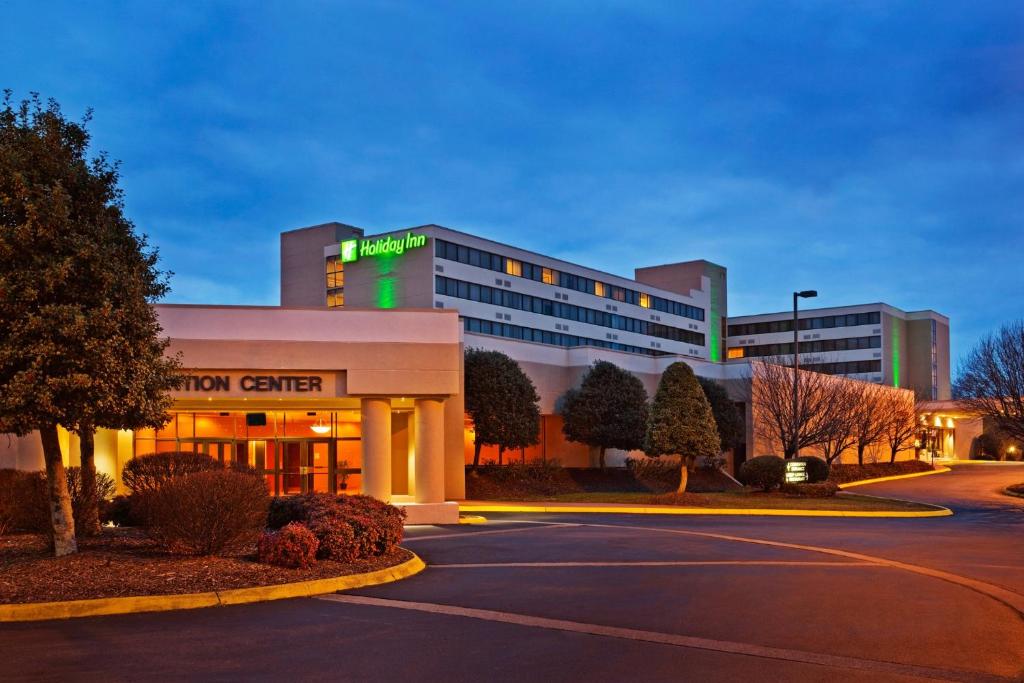 Holiday Inn Johnson City, an IHG Hotel