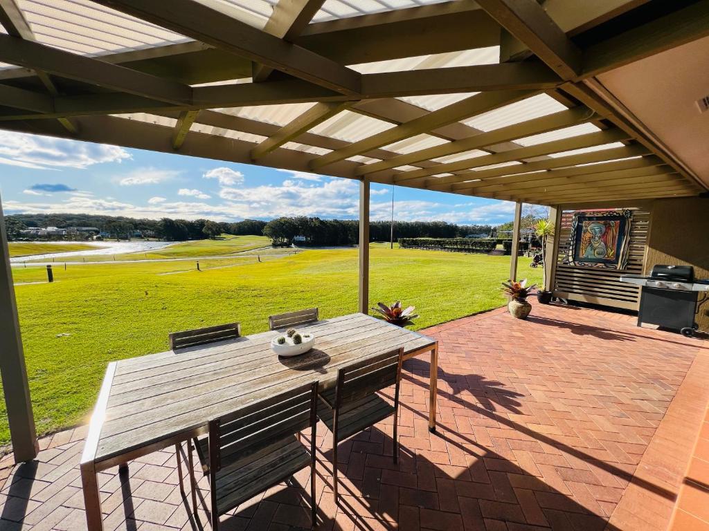 Perfect weekend getaway plus golf at your doorstep