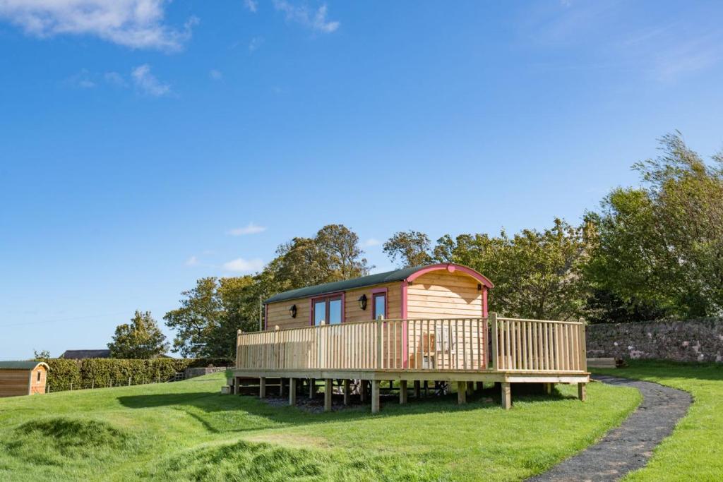 Foxglove Shepherd's Hut