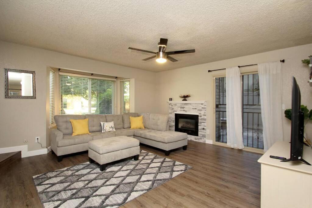 Townhouse Suite by FSU SaveMartCenter
