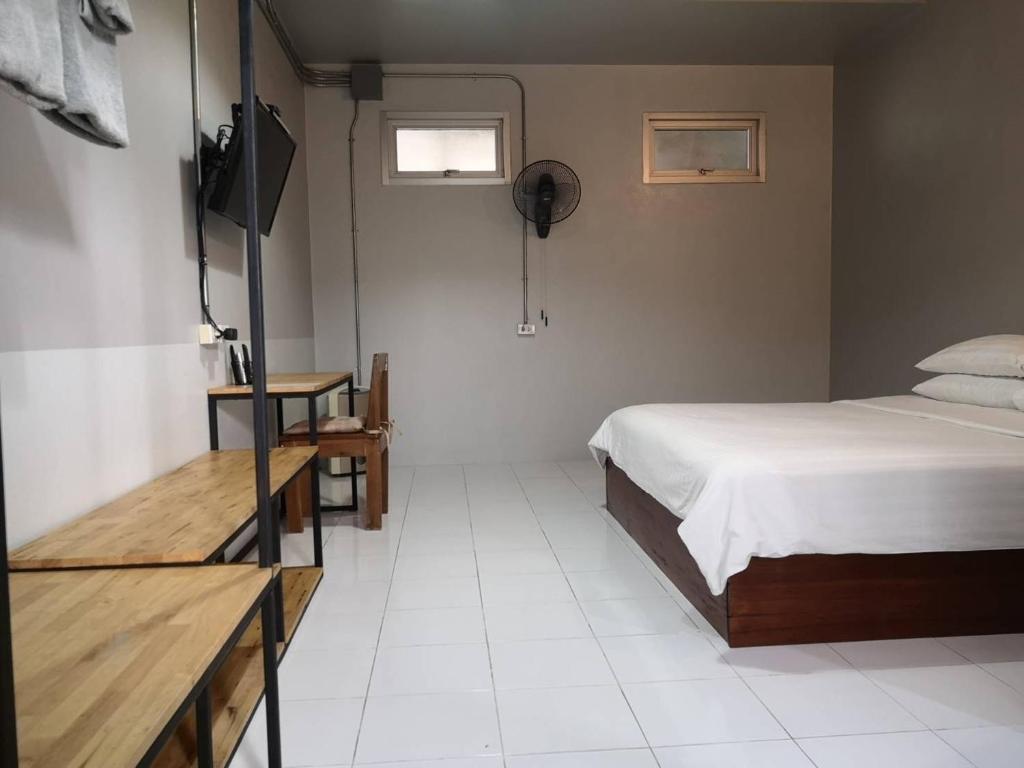 Siri Guesthouse @ Surat Thani