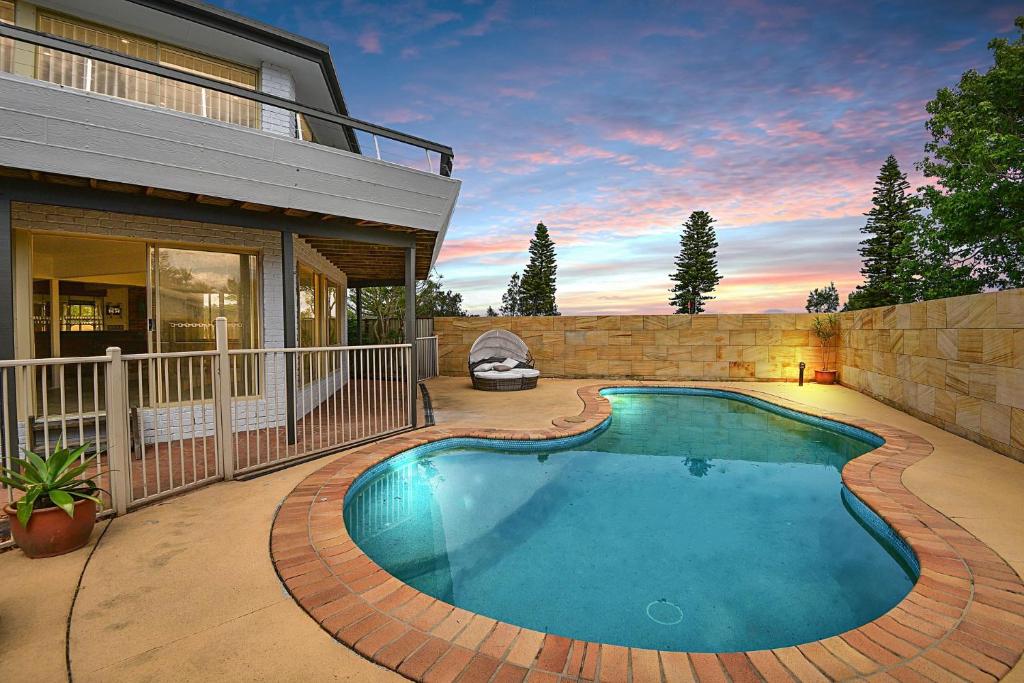 Sunset Lake House