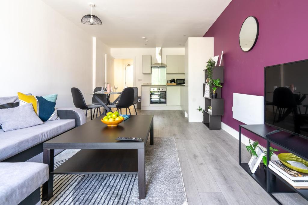 Hemel Apartments - Lavender Luxe