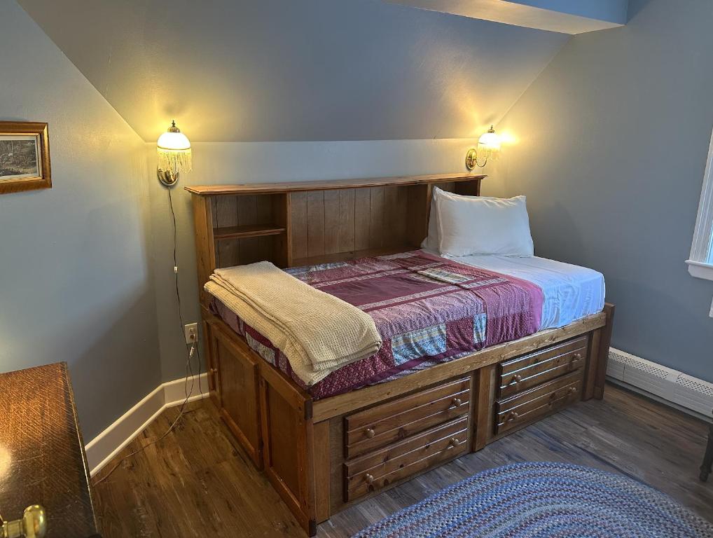 Orcas Hotel