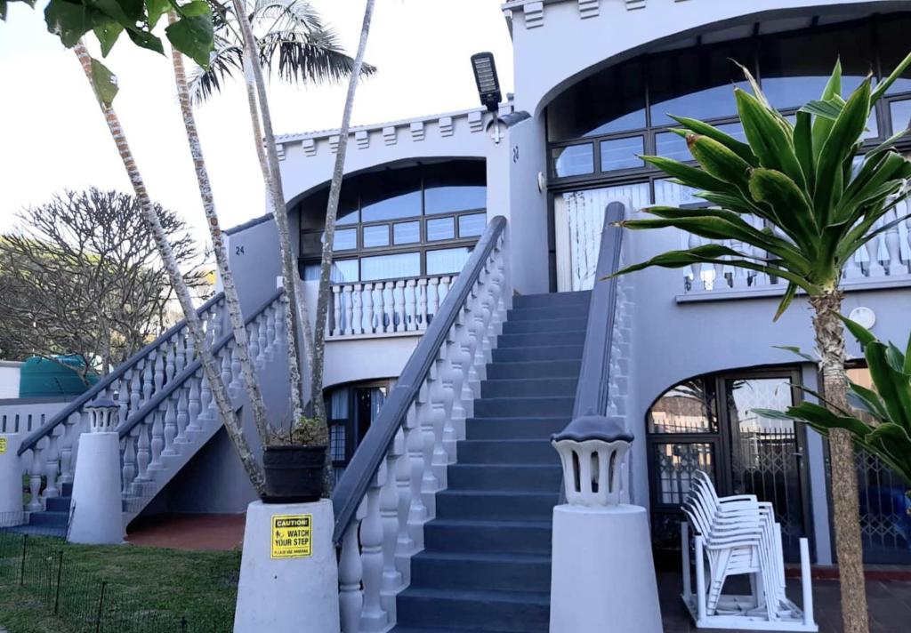 Uvongo cabanas