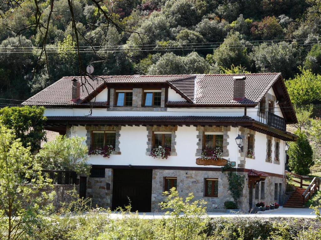 Apartamentos Rurales Valverde
