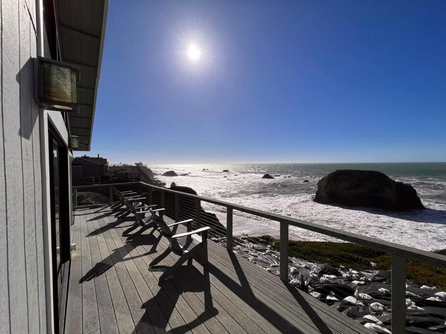Stunning Oceanfront Escape