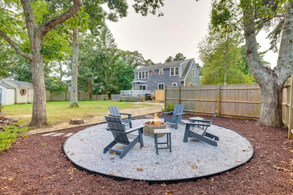 Cottage with EV Charger on Bike Trail, 1 Mi to Beach