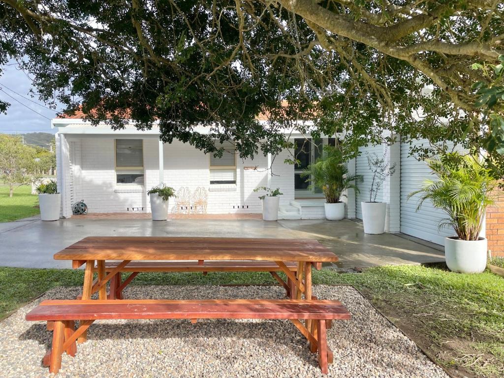 Sunny Corner Holiday Home