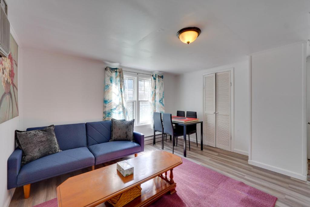 Quaint Kingston Home 4 Mi to Historic Waterfront