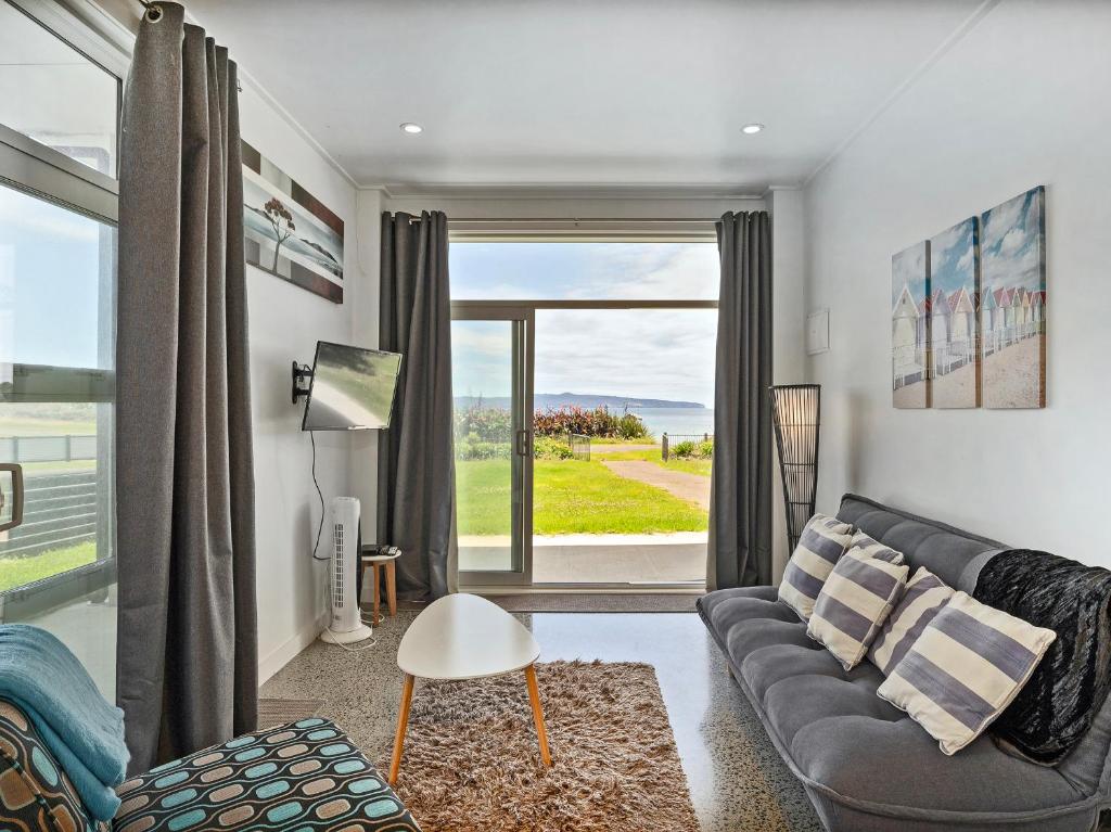 Here Comes Summer - Opito Bay Holiday Home