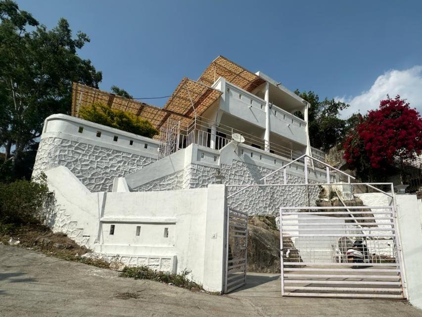 The Abu Villa
