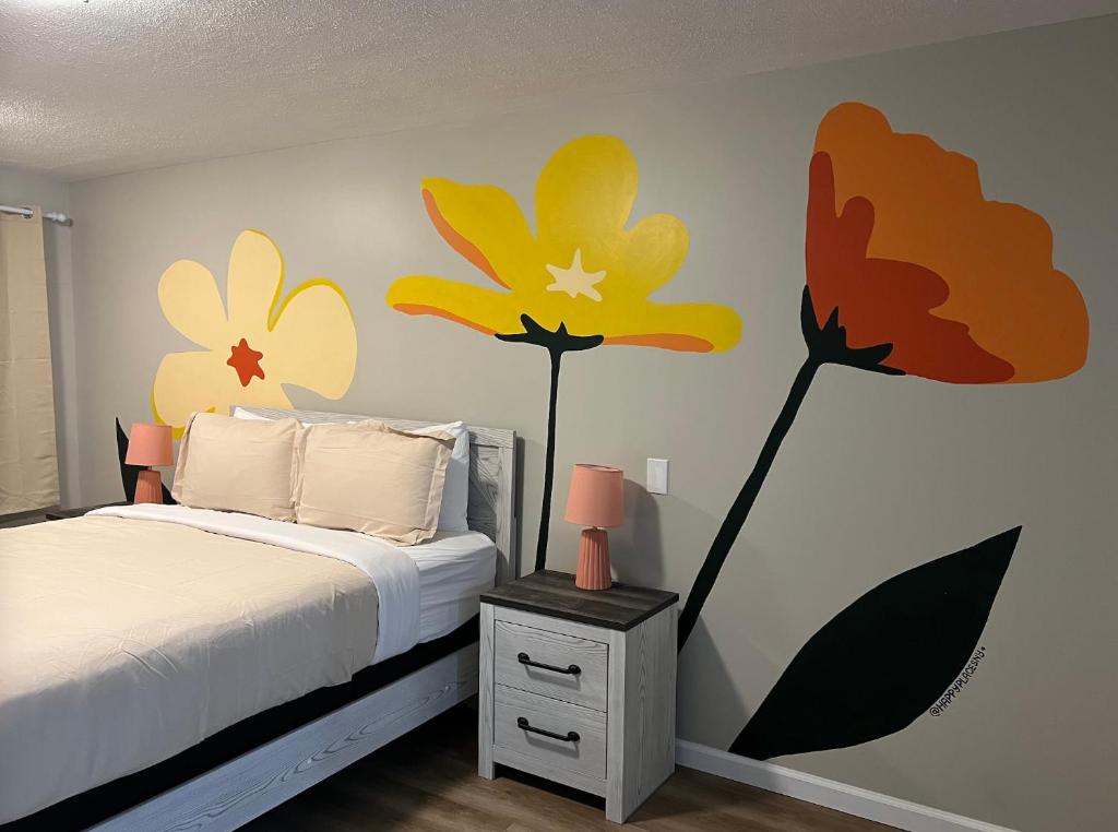Wildflower Room 15