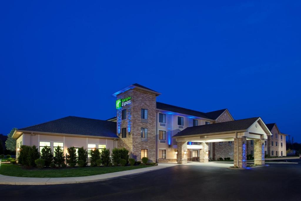 Holiday Inn Express Hocking Hills-Logan, an IHG Hotel