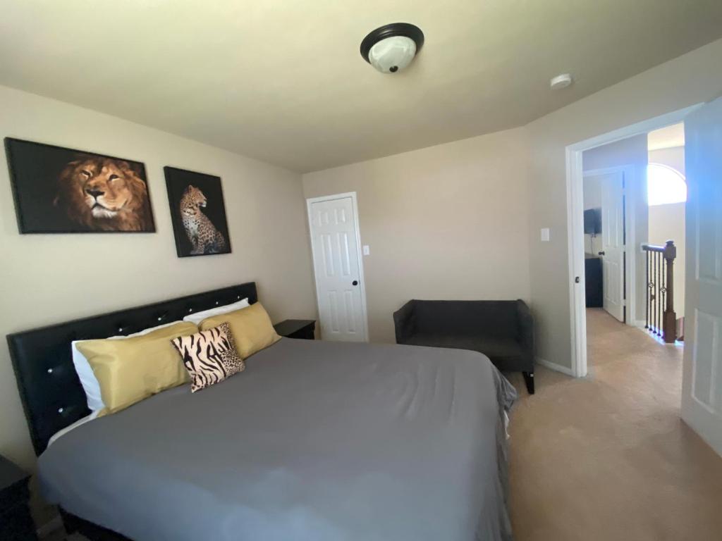 Spacious Comfy Home, Sleeps 8,with 5 Roku TVs