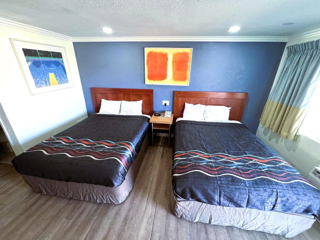 Rodeway Inn & Suites Ridgecrest