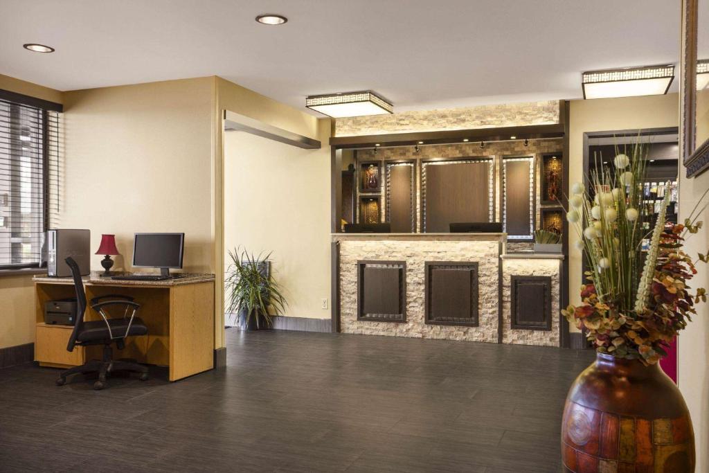 Days Inn by Wyndham Fort Smith