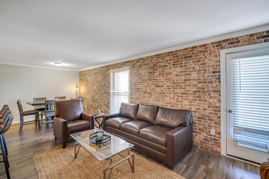 Eagle's Nest - Spacious Loft Downtown - Near GSU