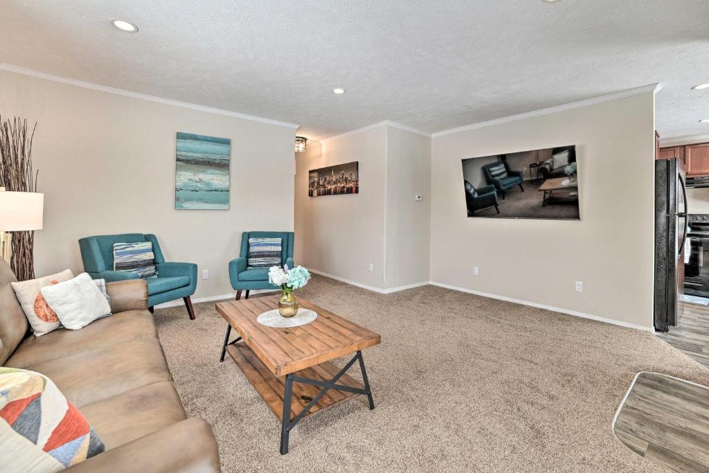 Rapid City Vacation Rental 4 Mi to Torch Lake